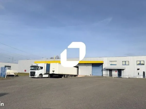 Local d'activité 5 220 m²