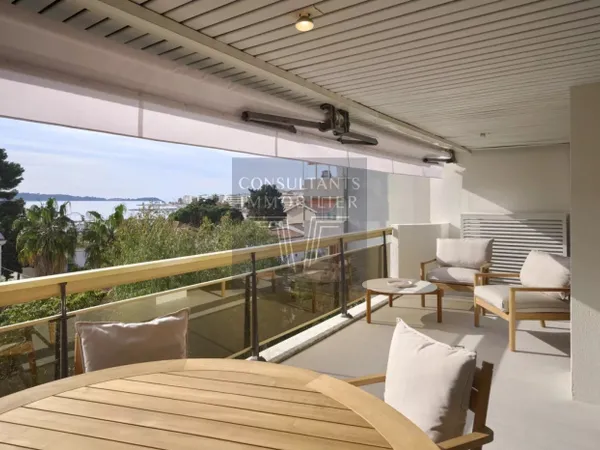 VUE MER TERRASSE SUD ÉTAT NEUF