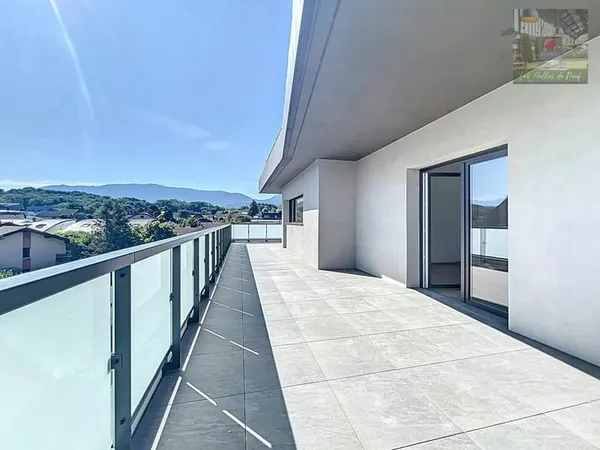 Thonon Les Bains - Appartement T4 .