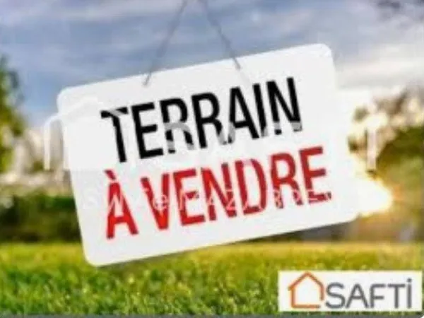 Terrain constructible de 963 m² à Navarrenx