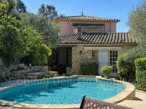 Villa 6 pièces 183 m²