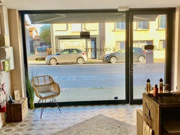 Local 30m2 rue passante Albi