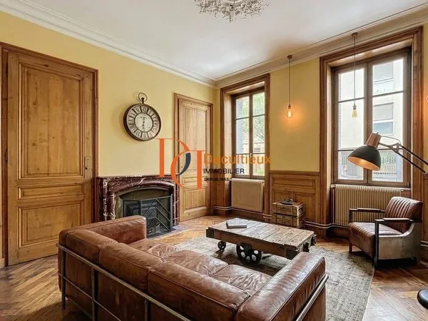 Appartement 4 pièces 93 m²
