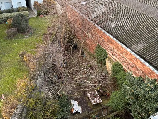 Jardin privatif rare - environ 80m² en coeur d'îlot sur Ivry-sur-Seine - à quelques minutes à pieds 