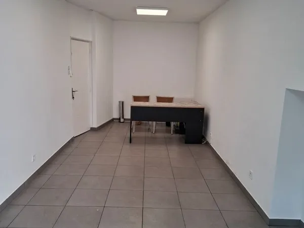 Local à louer centre ville 22 m2 500e