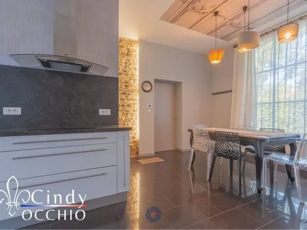 Château 7 pièces 156 m²