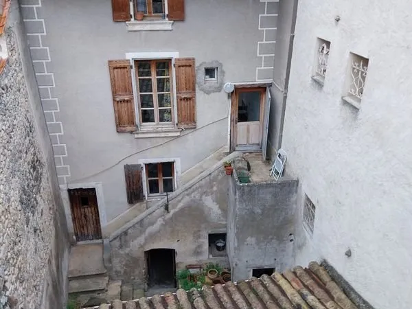 Maison centre Die