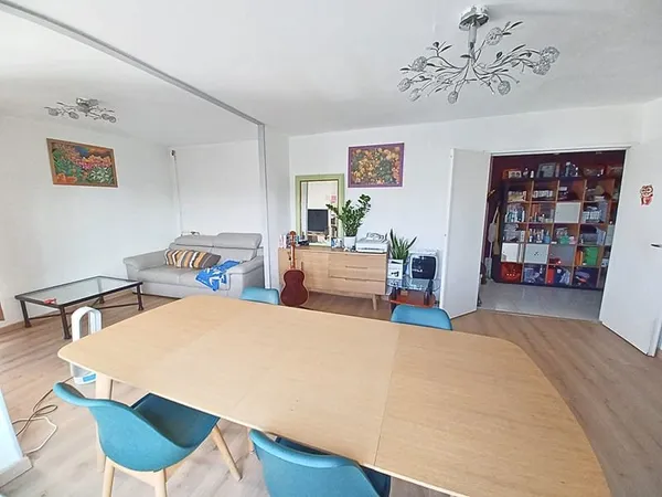 IVRY SUR SEINE Appartement F5 - 90.82m² - Balcon - Cave - Parking en sous-sol