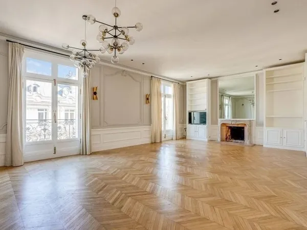 Appartement 5 pièces 185 m²