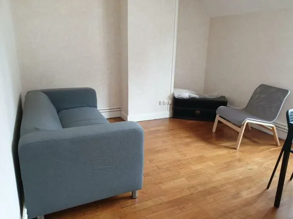APPARTEMENT T4 CENTRE-VILLE MEUBLE
