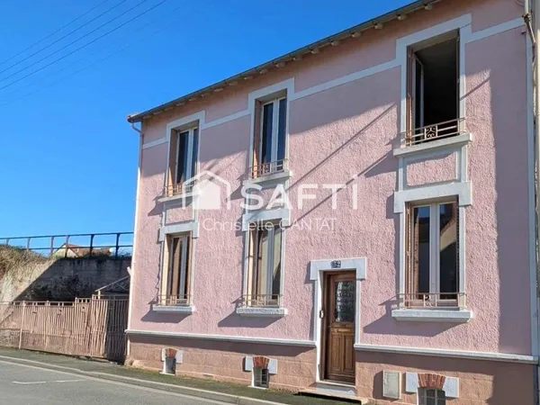Maison sur sous-sol, 5 pièces, 4 chambres.