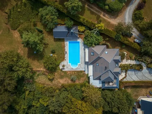 Maison d'exception à vendre à Rixheim - 5 chambres, piscine et plus encore !