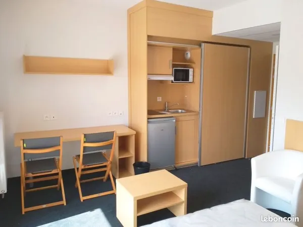 Résidence étudiante - Appartement T1 Meublé 21 M2 Chartres - Charges Comprises