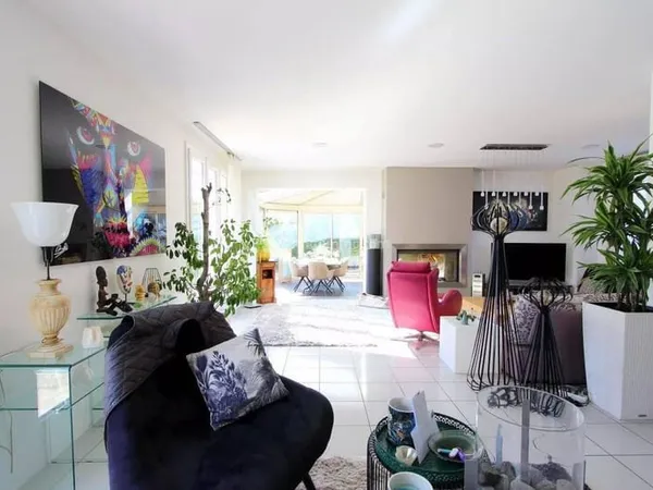 Maison 8 pièces 183 m²
