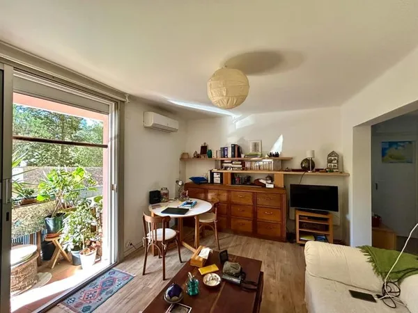 Appartement À Vendre - 2 Balcons, parking et cave