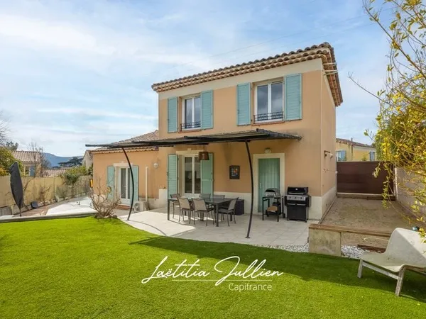 Exclusivité - Coeur des Accates - Villa familiale T5 130m² sur terrain de 500m² avec piscine Expo Su