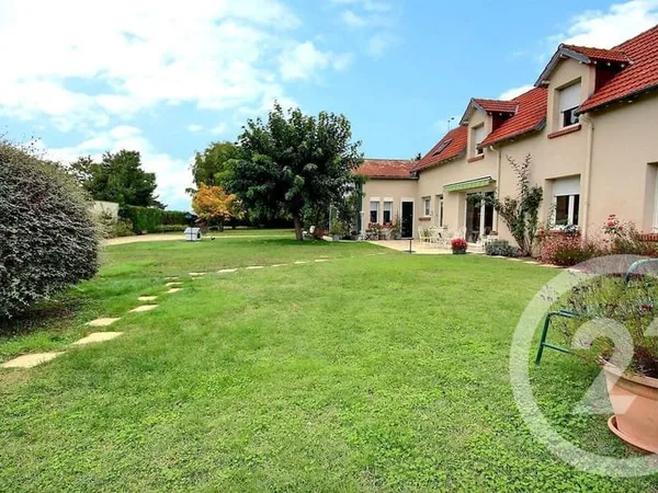 Maison 4 pièces 142 m²