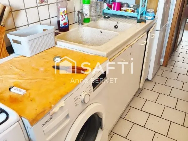 Prix attractif pour cet appartement à rafraichir
