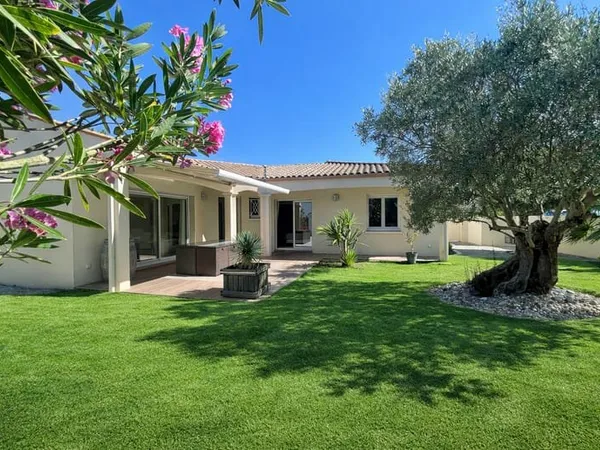 Vaux-sur-Mer Villa de plain-pied avec jardin et spacieux garage