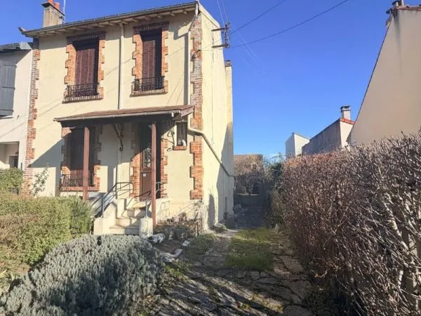 HOUILLES**MAISON 3 chambres