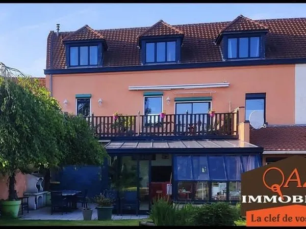 Maison 10 pièces 235 m²