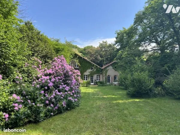 Maison 9 pièces 228 m²