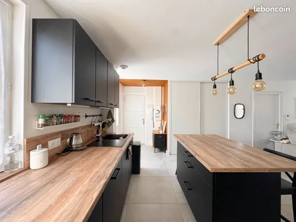 Appartement . 3 pièces . 64 m²