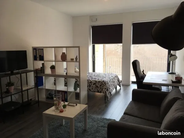 Loue appartement avec terrasse