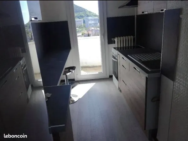 Appartement meublé à louer - 2 chambres - Quartier Polygone, Besançon