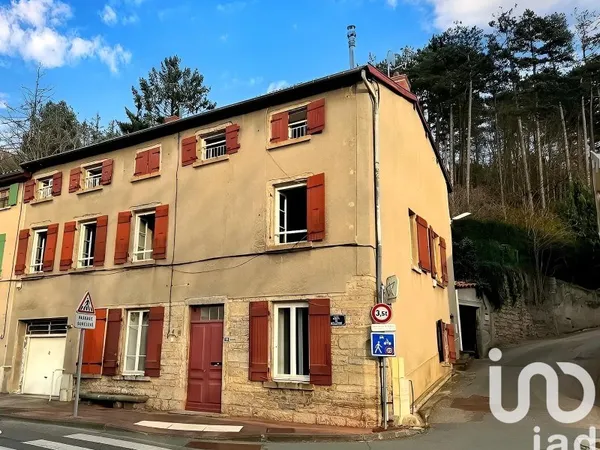 Maison 10 pièces 232 m²