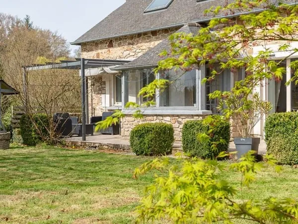 Maison 2 pièces 145 m²