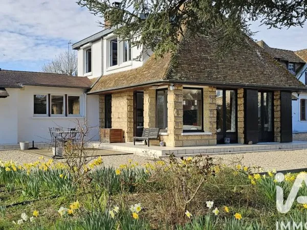 Maison 10 pièces 255 m²