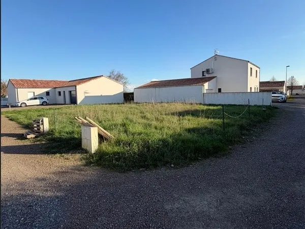 Terrain 408 m²