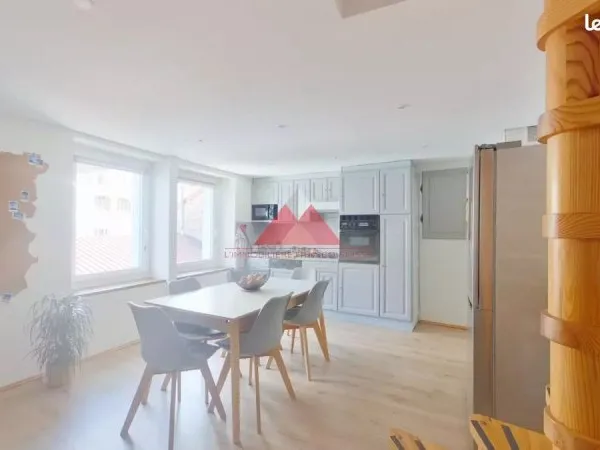 Appartement 6 pièces 81 m²