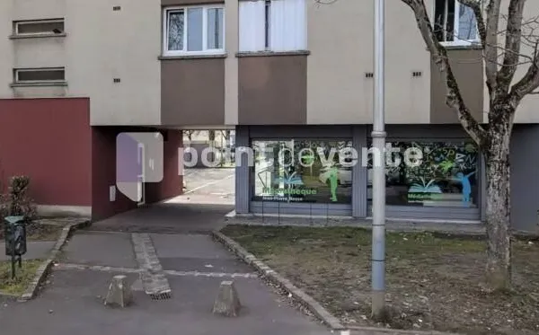 Local commercial 67 m²