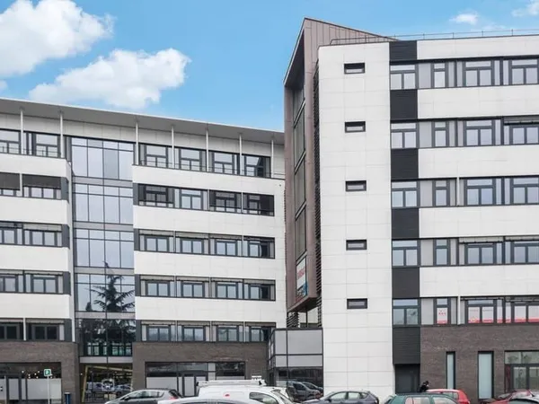 Bureaux 3022 m²