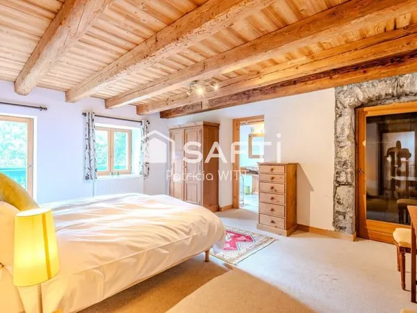 Chalet d'exception - Actif immobilier de prestige à fort rendement