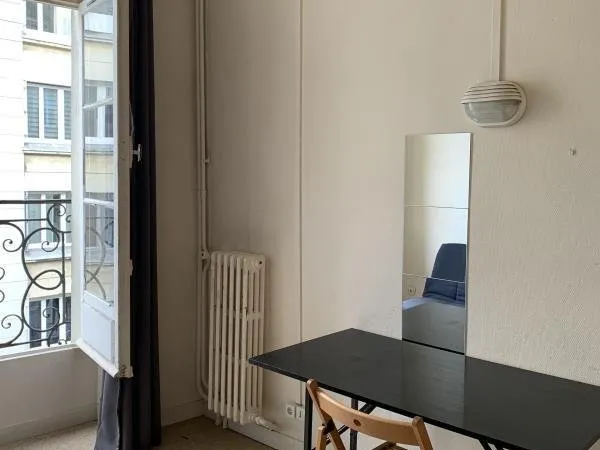 Studio meublé de 14,05m² - Hyper Centre - JT1641