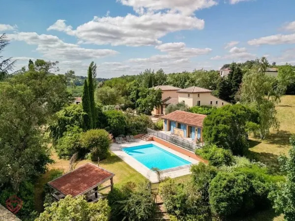 Maison de luxe 10 pièces 304 m²