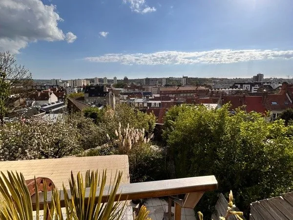 RARE À LA VENTE - RDC avec jardin, 2 terrasses et vue panoramique sur Boulogne-sur-Mer