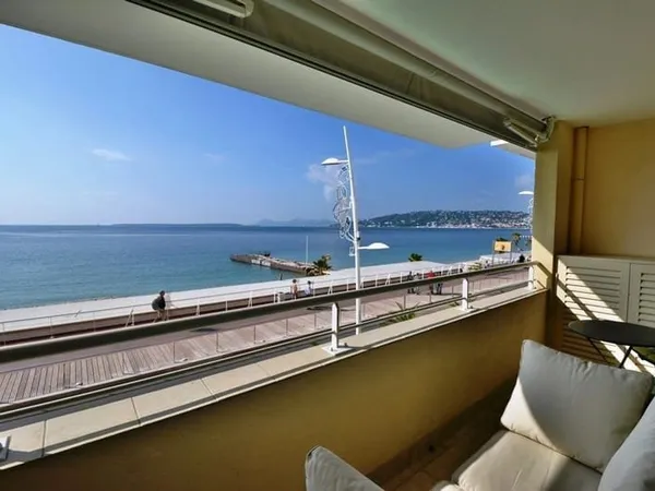 Appartement 3 pièces - Front de mer - Vue mer panoramique