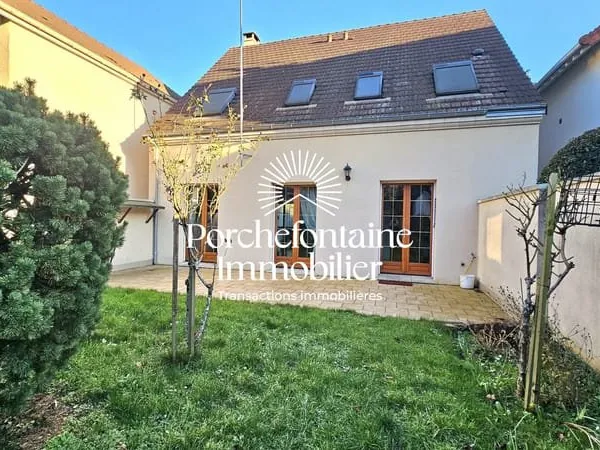 Maison 5 pièces 107 m2 sur parcelle de 344 m2