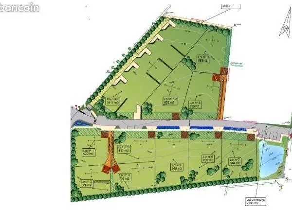 Terrain 600 m²