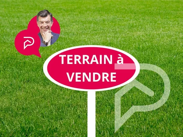 Terrain constructible pour une villa de 250 M2 env. sur un terrain de 2500 m²