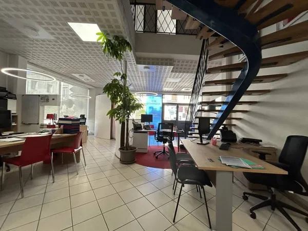 Bureaux 292 m²