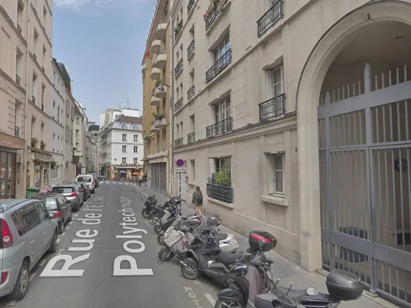 Parking à louer Rue de L'école Polytechnique PARIS 5EME