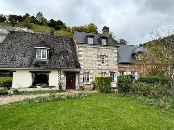 Maison 7 pièces 210 m²