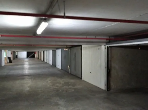 Loue boxe de parking 81 av de Flandre, Paris 19ème