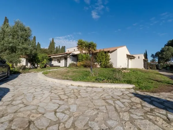 Maison Vente Sète 4p 138m² 1092000€