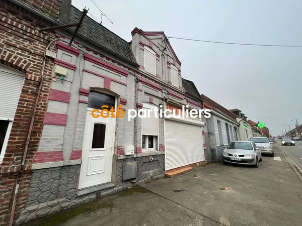 ANVIN : IMMEUBLE MIXTE A USAGE DE COMMERCE ET D'HABITATION